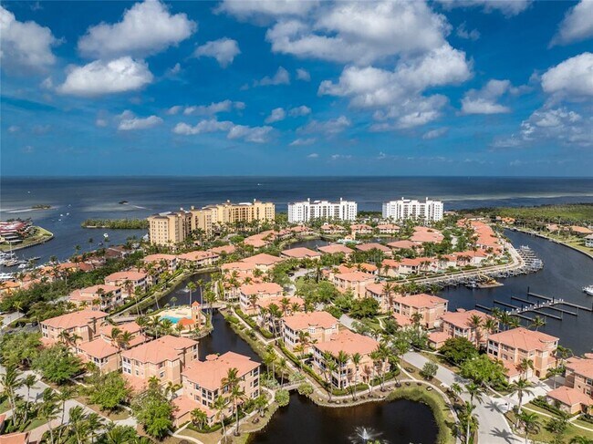 Building Photo - 3321 Sunset Key Cir