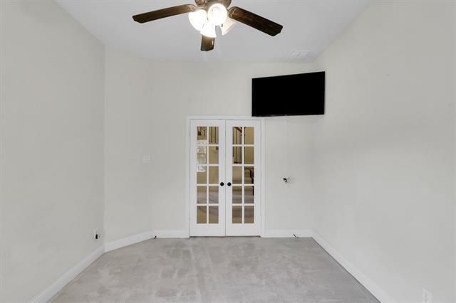 Building Photo - 13865 Pomegranate Dr