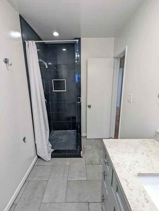 Building Photo - 817 S Windsor Blvd