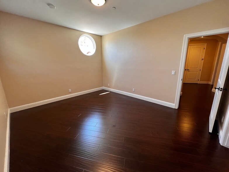 Building Photo - 4698 Granada Way