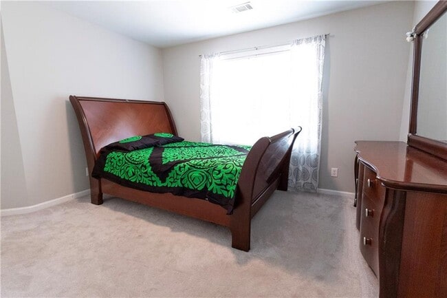 Building Photo - 315 Myrtlewood Terrace NW