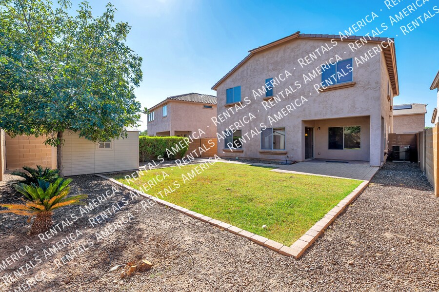 Building Photo - 15813 N Dante Dr