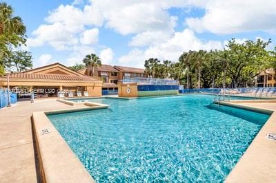 Building Photo - 15533 N Miami Lakeway