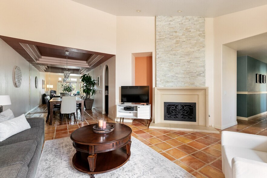 Building Photo - 3531 Cameo Dr