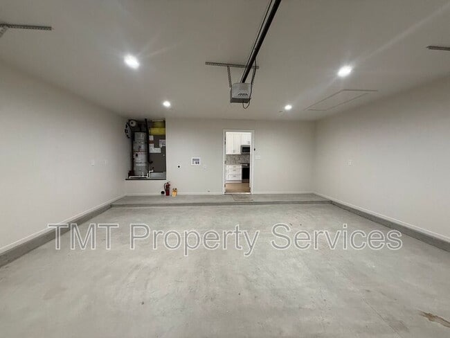 Building Photo - 1219 Jackie Ln