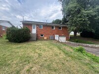 Building Photo - 118 Richards Ave