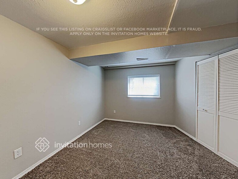 Building Photo - 6025 Fossil Dr