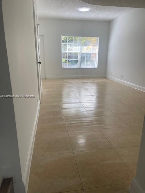 Building Photo - 7872 Sanibel Dr