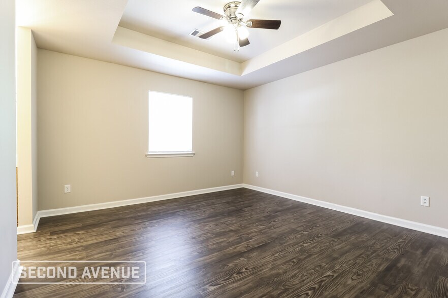 Building Photo - 209 Spring Branch Dr