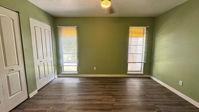Building Photo - FOR RENT – 2 Bed / 1 Bath Triplex in Citrus Park, Ocala, FL – Available Now!