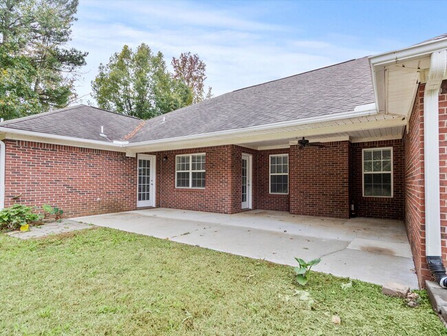 Building Photo - 4 Bedroom Home in Harvest just outside Mad...