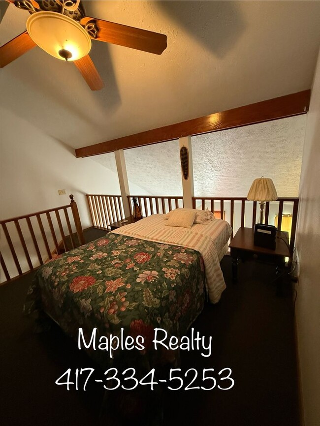 Building Photo - 2 BEDROOM/2 BATHROOM LOFT STYLE CONDO AT F...
