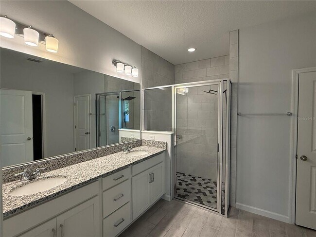Building Photo - 5075 Grand Teton Ct