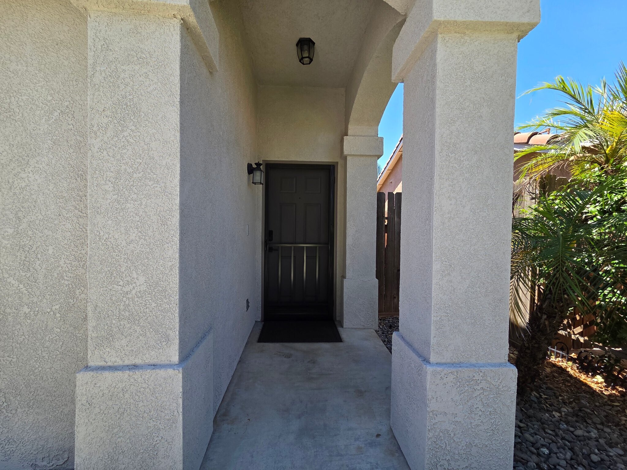 Building Photo - 329 W Pilot Ave