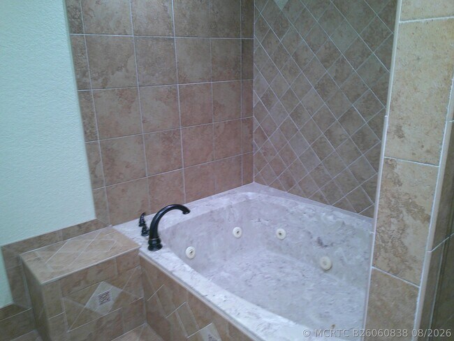 Building Photo - 4291 Coral Springs Dr