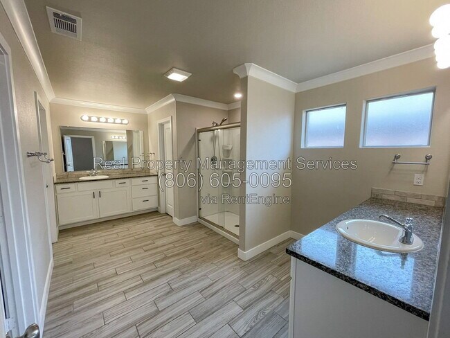 Building Photo - 7347 99th St