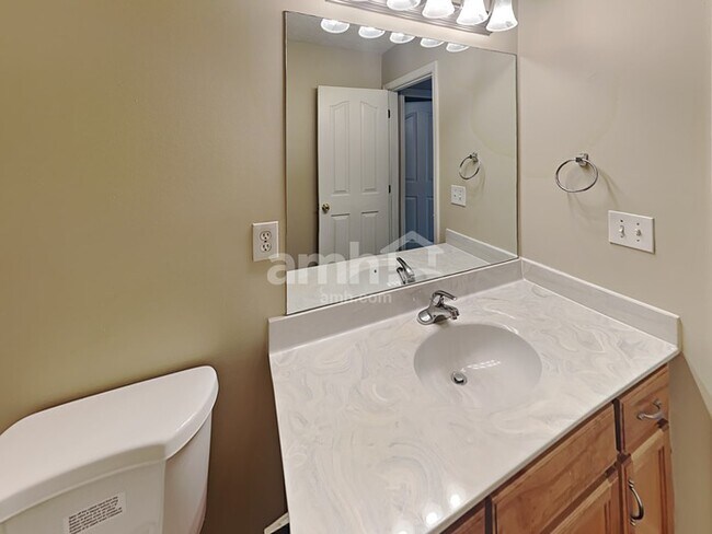 Building Photo - 3414 Leslie Ln
