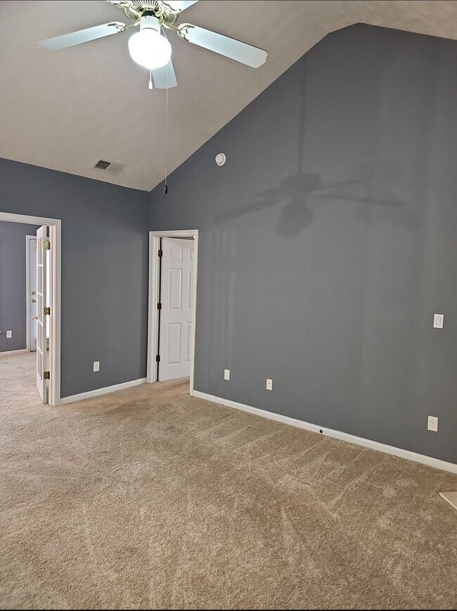 Building Photo - Well Kept Union City Home, 3BR, 2BA