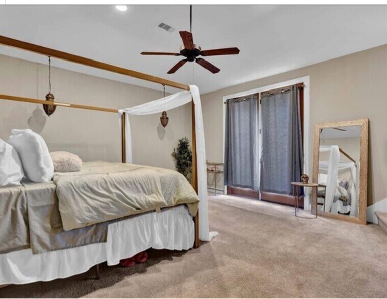 Building Photo - 14502 San Pietro Dr