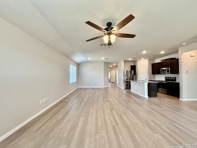 Building Photo - 8127 Glasgow Dr