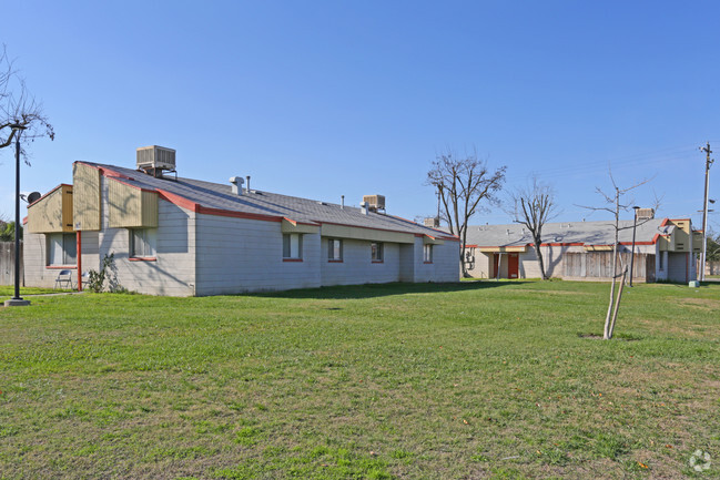 Building Photo - Firebaugh Family Apartments