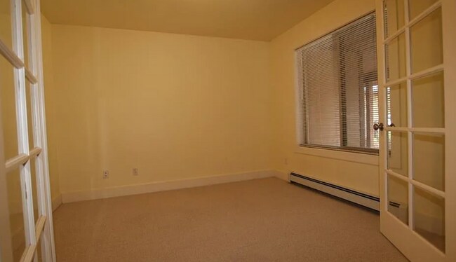 Building Photo - 3 Bedroom 2.5 Bath plus an Office in Bozeman!