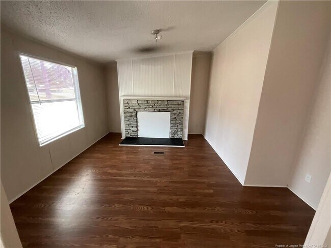 Building Photo - 159 Pine Haven Dr