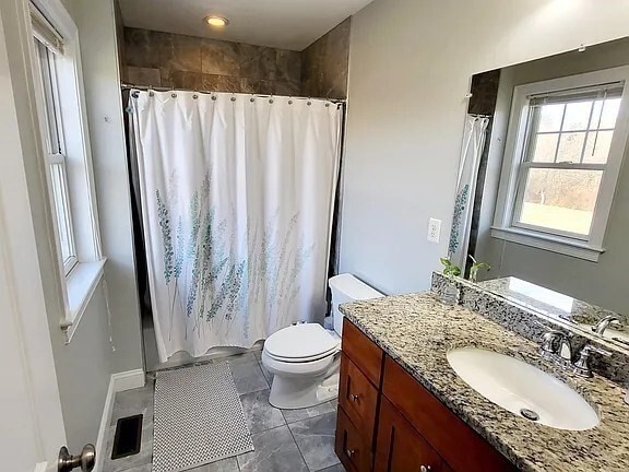 Building Photo - 9 Commodore Way