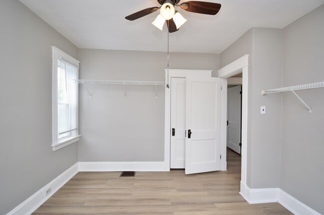 Building Photo - 3048 Taylor Ave