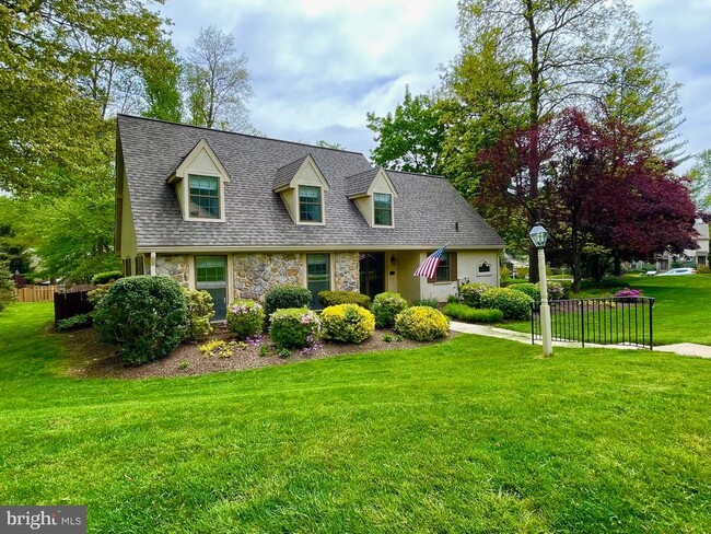 Building Photo - 204 Weatherstone Dr