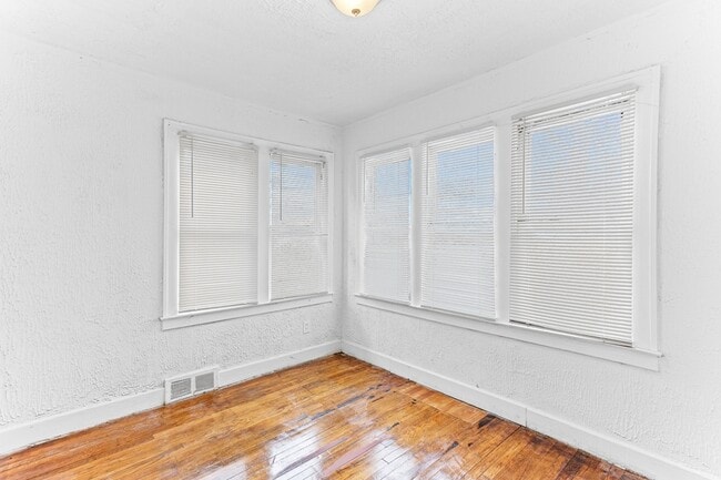 Building Photo - 15379 Monte Vista St