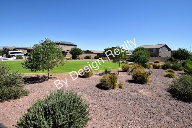 Building Photo - Gladden Farms 3 Bed 2 Bath+Den - 3 Car Garage