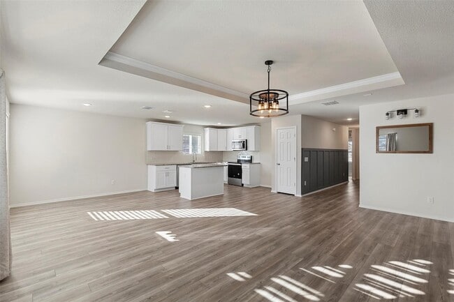 Building Photo - 10121 Wyseby Rd