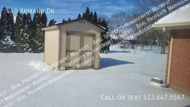 Building Photo - 440 Armand Dr