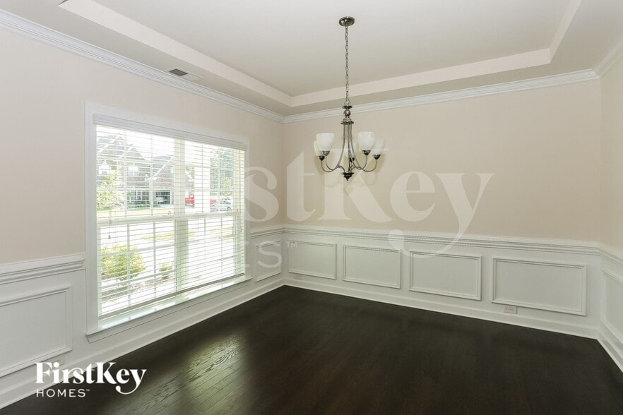 Building Photo - 9863 Travertine Trail