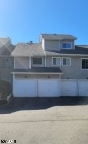 Building Photo - 64 Encampment Dr