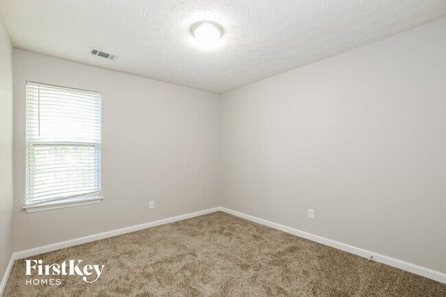 Building Photo - 7008 Setters Way