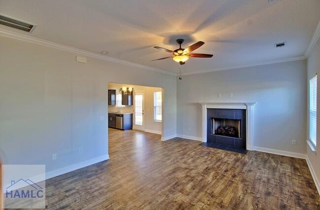 Building Photo - 326 Fairview Cir