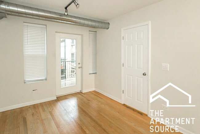 Building Photo - 2520 W Leland Ave