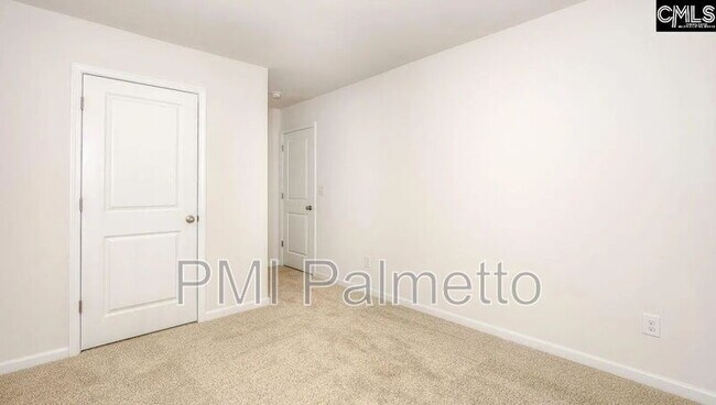 Building Photo - 2050 Elmridge Rd