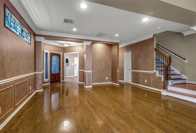 Building Photo - 1524 Birdsall St