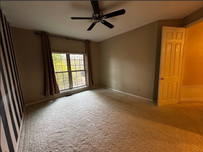 Building Photo - 41645 Copper Creek Dr