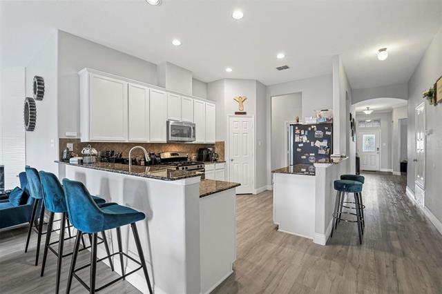 Building Photo - 1904 Hidden Fairway Dr