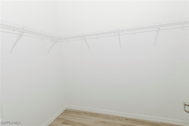 Building Photo - 5947 Sunningdale St