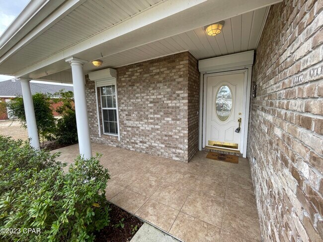 Building Photo - 114 Lakeridge Dr