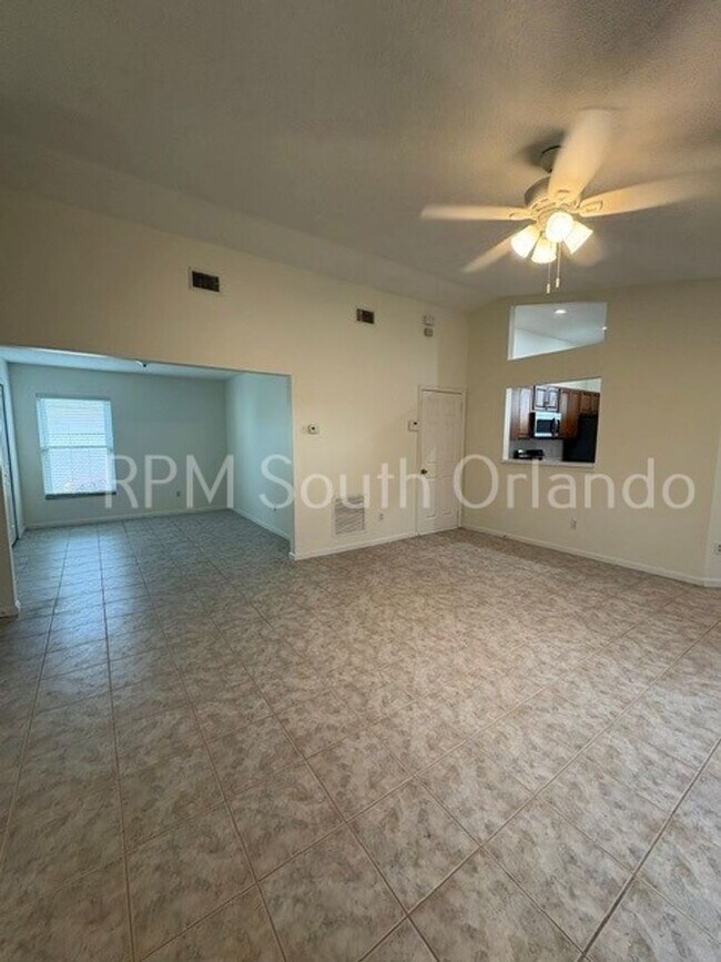 Building Photo - 3 Bedroom, 2 Bath Home Near Orlando International Airport in Meadows of Boggy Creek