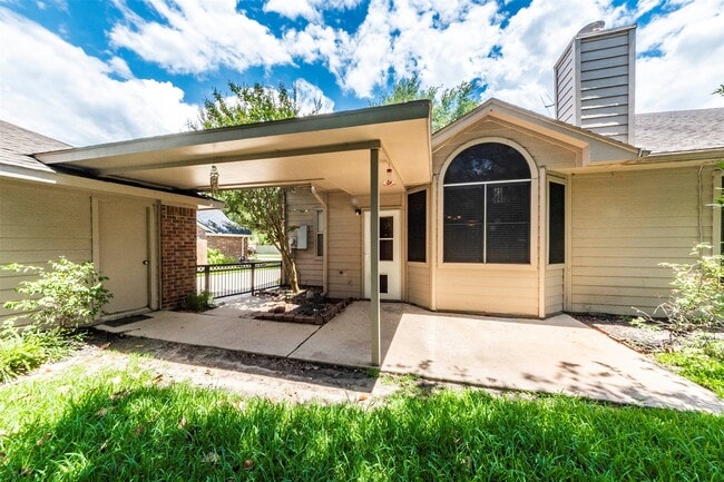 Building Photo - 2608 Leroy St