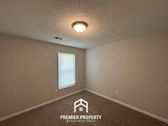 Building Photo - NEWLY RENOVATED 4BR/2.5BA Luxury Home | 2,613 Sq Ft, Vaulted Ceilings & Soaking Tub