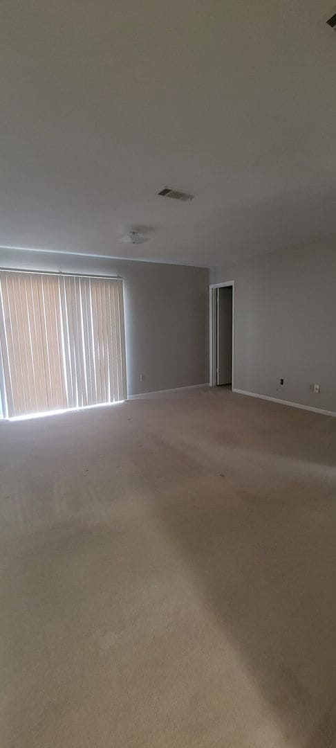 Building Photo - 2/1.5 Pine Meadows Home