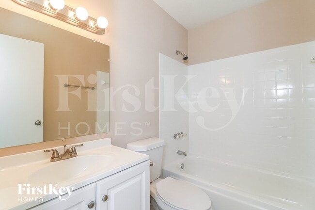 Building Photo - 2932 Tiffany Dr SW